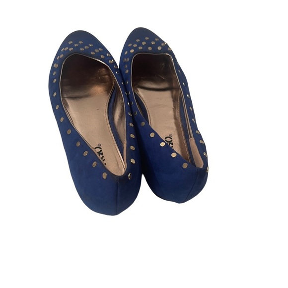 Bongo Womens Cobalt Blue Flat Velour Shoes with Silver Studs Size 8M - Picture 4 of 6